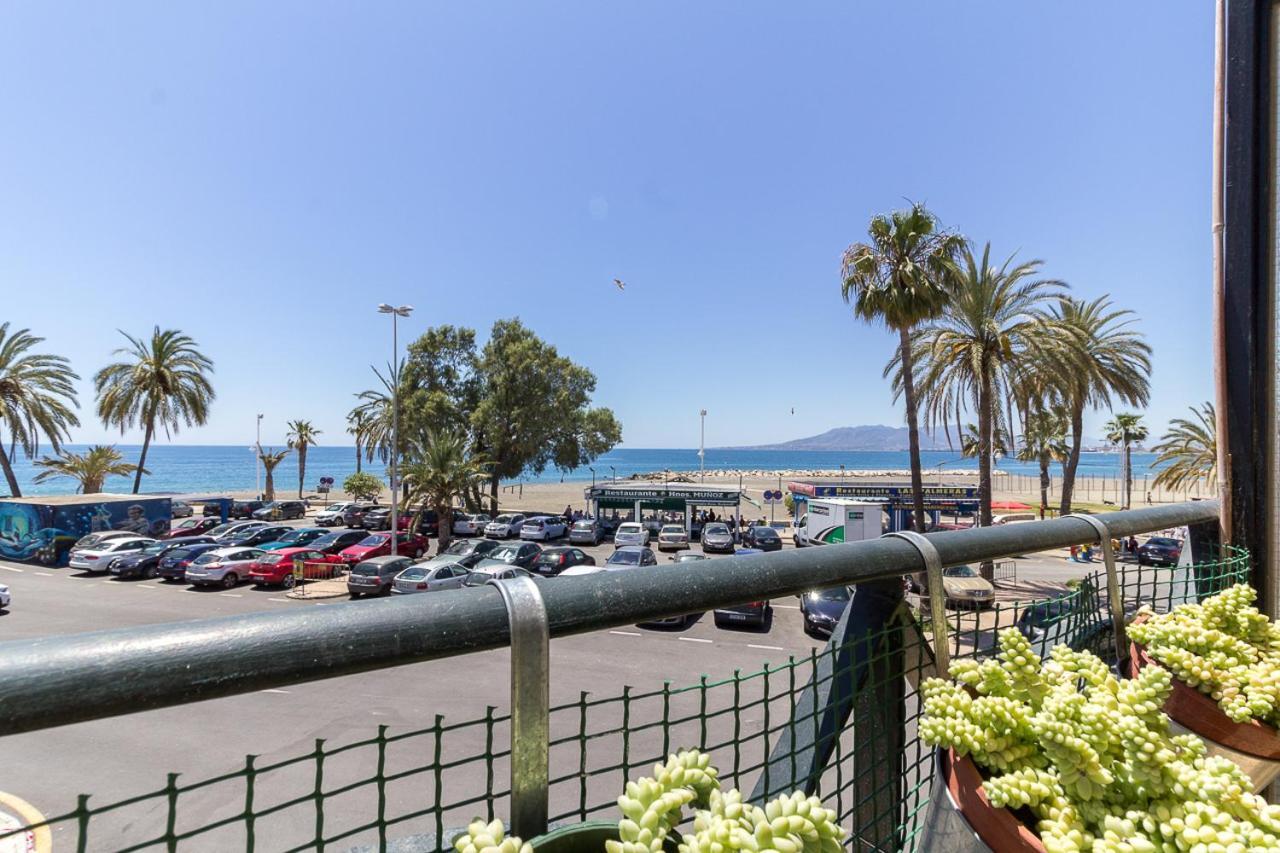 Soek Pedregalejo Seafront Holidays Homes Malaga Exterior photo